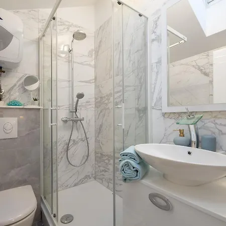 Sara - Luxurious Sea View With Garage Appartement