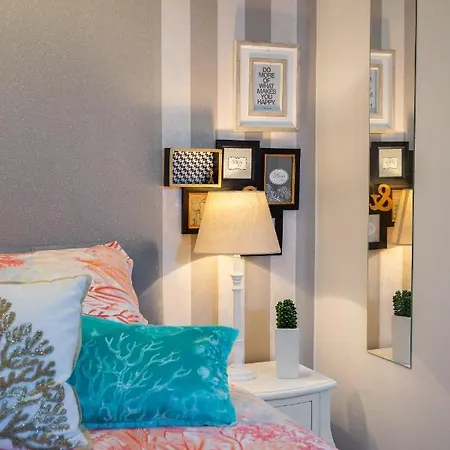 Sara - Luxurious Sea View With Garage Makarska