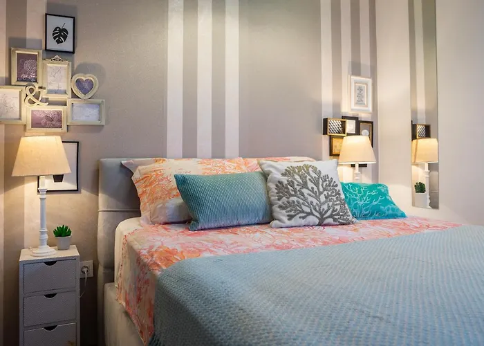 Sara - Luxurious Sea View With Garage Apartment *