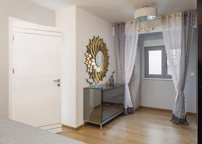 Apartment Sara - Luxurious Sea View With Garage