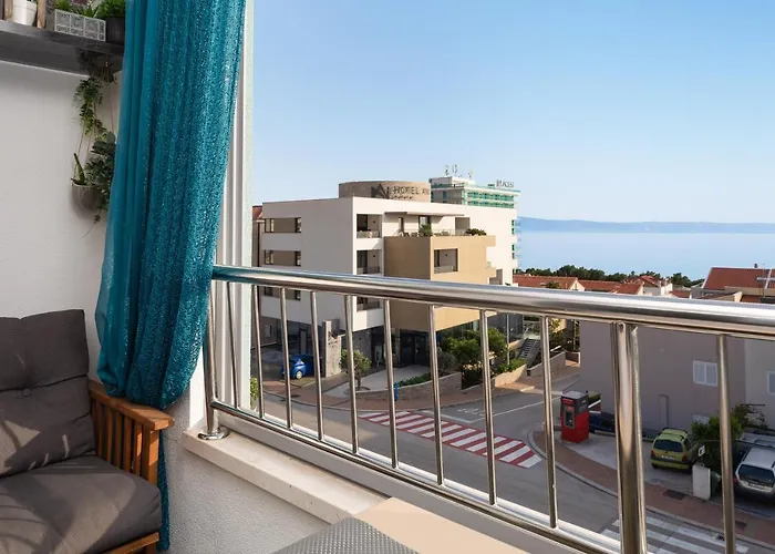 Apartment Sara - Luxurious Sea View With Garage Makarska