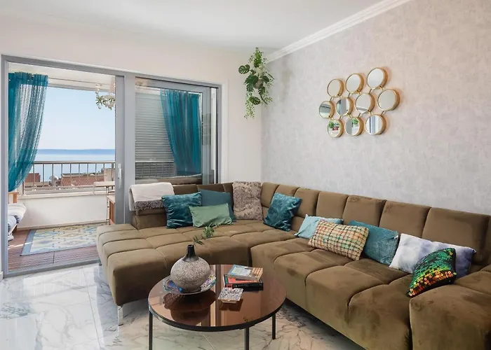 Apartment Sara - Luxurious Sea View With Garage Makarska