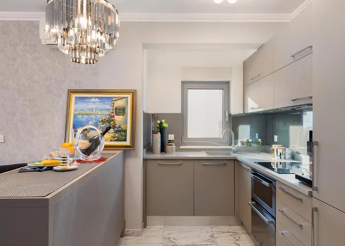 Apartment Sara - Luxurious Sea View With Garage